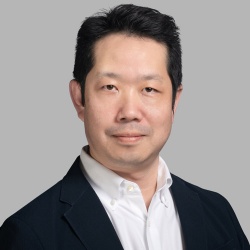 新谷 哲也