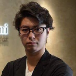 柿谷 隆太